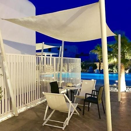 Queen Boutique Suites Mykonos Town ภายนอก รูปภาพ
