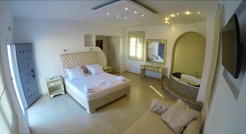 Queen Boutique Suites Mykonos Town ภายนอก รูปภาพ