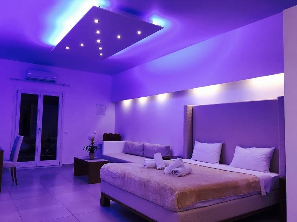 Queen Boutique Suites Mykonos Town ภายนอก รูปภาพ
