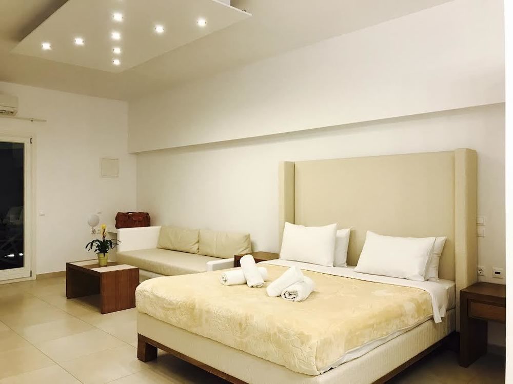 Queen Boutique Suites Mykonos Town ภายนอก รูปภาพ