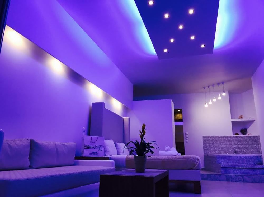 Queen Boutique Suites Mykonos Town ภายนอก รูปภาพ