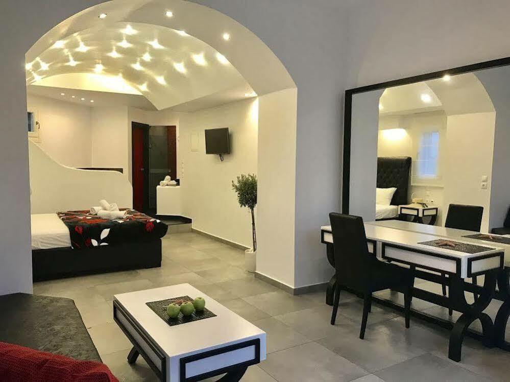 Queen Boutique Suites Mykonos Town ภายนอก รูปภาพ