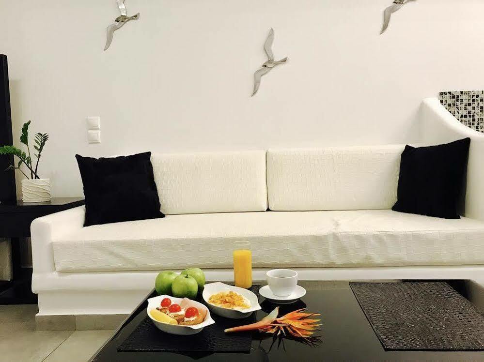 Queen Boutique Suites Mykonos Town ภายนอก รูปภาพ