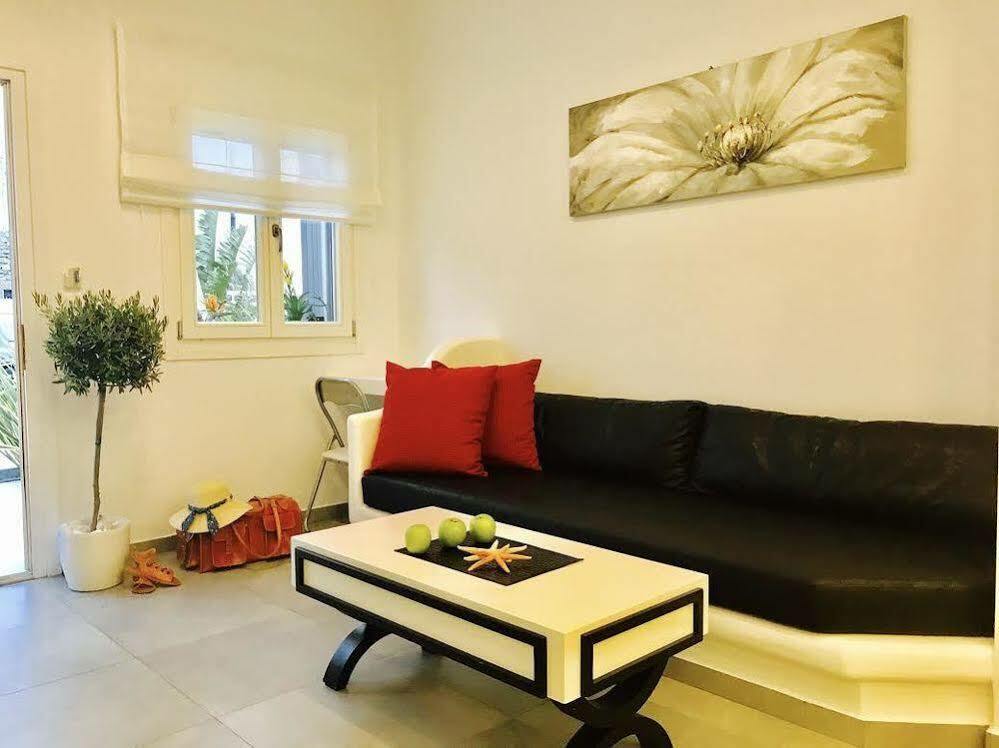 Queen Boutique Suites Mykonos Town ภายนอก รูปภาพ