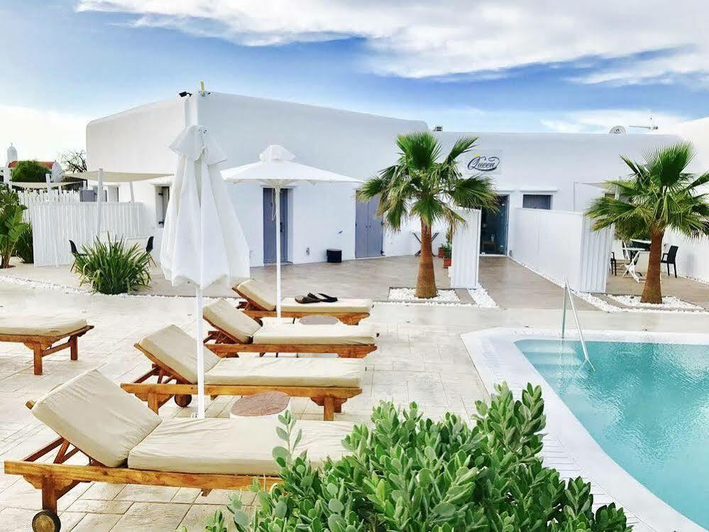 Queen Boutique Suites Mykonos Town ภายนอก รูปภาพ