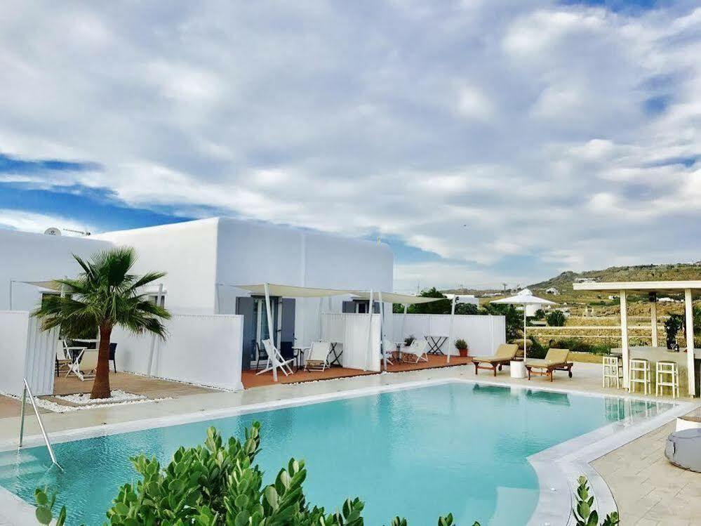 Queen Boutique Suites Mykonos Town ภายนอก รูปภาพ